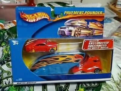 2001- Lo último 🔥 Ruedas: Pavement Pounder/Il Dragger en rojo con ruedas de encaje Foto 1 de 4