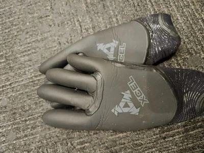 Xcel wetsuit gloves Dry lock 5.Omm - Image 1 of 3