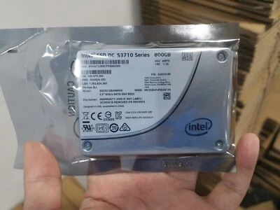Intel SSD DC S3710 Series 800GB SSDSC2BA800G4 2.5" 6Gb/s SATA Solid State Drive - Image 1 of 2