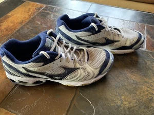 Women's Mizuno Wave Bolt 2 Volleyball Size 8 EUR 38.5 Athletic Shoes - Picture 1 of 5