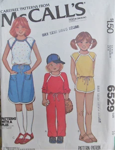 Top sportivo vintage anni 70 McCalls 6529 ragazza 8 maglia pantaloncini pantaloni gonna modello UNC - Foto 1 di 2