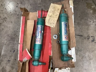 Par de amortiguadores traseros Ford Torino Mercury Montego 1972-1979 Delco P2065 NOS Foto 1 de 4