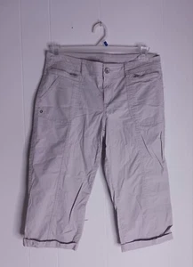 Style & Co Mid-Rise Capri Khaki Pants Women's Size 10P - Picture 1 of 9