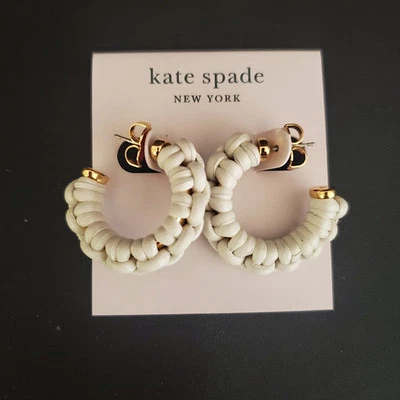 Pendientes Kate Spade Pequeños Bohomea Tono Dorado Cuero Blanco Envuelto Aro C Nuevos con Etiquetas Foto 1 de 4