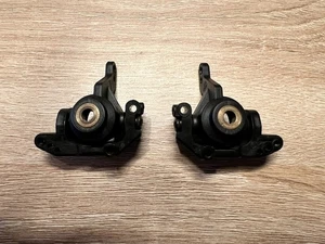 RedCat Volcano EPX 4WD Front Steering Hub 02014 W/ 02015 Hub Carrier - Used - Picture 1 of 2