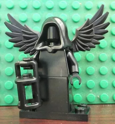 Lego Minifigure Plain / Monochrome- Genuine Lego BLACK Angel (Christmas) Lantern - Image 1 of 2
