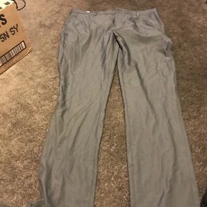 Greg Norman Golf Pants Mens 36x34 Gray Flat Front Stretch Performance Golfing - Picture 1 of 6