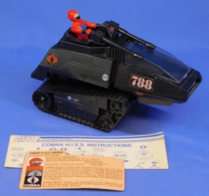 GI JOE COBRA HISS MAIL-AWAY CON DECALCOMANIE BIANCHE E DRIVER 1983 COMPLETO - Foto 1 di 9