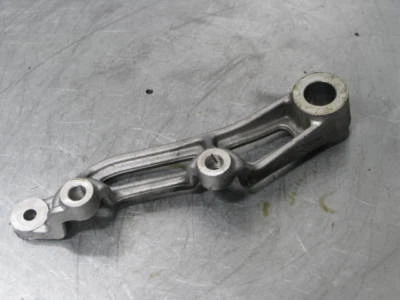 YAMAHA VMX 1200 VMAX 05 2005 REAR BRAKE CALIPER MOUNT BRACKET CARRIER - Image 1 of 2