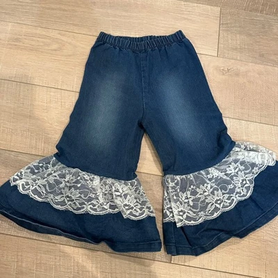 JELLY & PUG TODDLER GIRLS SIZE 5 DENIM AND LACE FLARE JEANS - Image 1 of 4