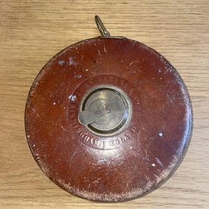 A VINTAGE LEATHER BRASS JOHN RABONE 100 FEET MEASURING TAPE No 401. - Picture 1 of 10
