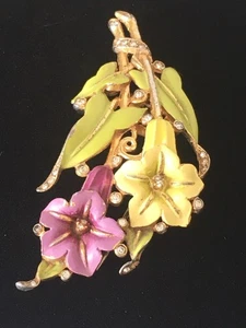 Clip de piel floral vintage Crown Trifari 1939 Alfred Philippe con púrpura y amarillo - Imagen 1 de 14