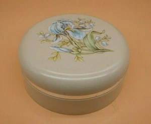 Avon Beauty Dust Powder 6 oz ~ Vintage 1994 ~ NEW - Picture 1 of 4
