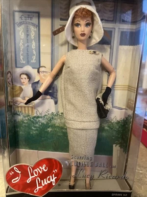 Barbie I love Lucy Episodio 147 2002 vintage Lucy obtiene un vestido de París Foto 1 de 4