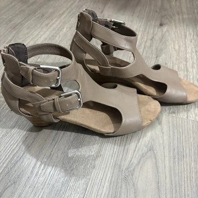 Croft and Barrow con Ortholite Taupe Mujer Tacones de Cuña Talla 9 Cremallera Hebilla Bohemio Foto 1 de 4