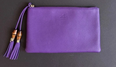 Bolso sin asas Gucci de cuero púrpura con borlas de bambú con cremallera Foto 1 de 4