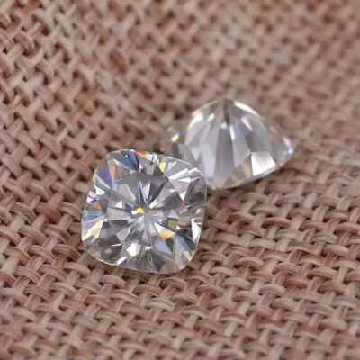 EGL Lab-created Loose Diamond 1.00 Carat H / VVS2 Cushion Cut 5.6 x 4.0 mm R70 - Image 1 of 4