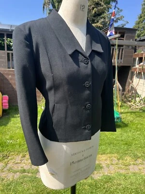 VINTAGE 50S JACKET BLACK BUTTON UP HANDMADE FITTED SIZE 14-16 COLLAR DETAIL - Image 1 of 4