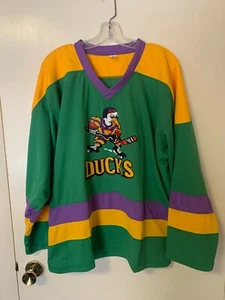 VTG The Mighty Ducks Movie #99 - Adam Banks- Ice Hockey Jersey, Size: M - Picture 1 of 6