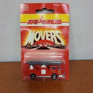 Vtg Majorette Movers Series 200 Die Cast #207 Extending Ladder Fire Engine 1/60 - Picture 1 of 3