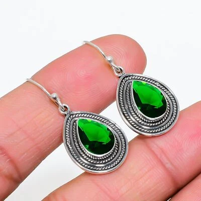 Chrome Diopside Gemstone 925 Sterling Silver Jewelry Earring, Beautiful Earring - Image 1 of 4