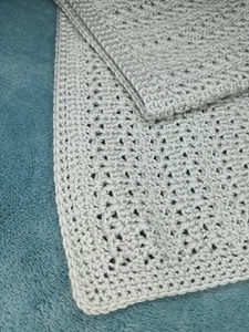 handmade crochet baby blanket - Picture 1 of 4