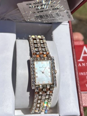 Reloj vintage para mujer Anne Klein cristal acentuado oro rosa perla con etiquetas Foto 1 de 4