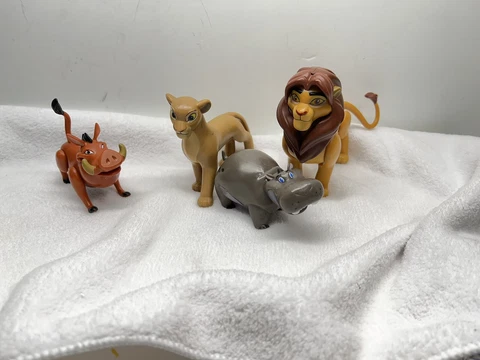 Just Play Disney The Lion Guard 4pc Figure LOT Beshte Simba Nala Pumba Cover