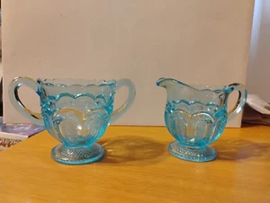 Vintage Dugan Glas Schmuck Herz Muster blau Glas Milchkännchen NR neuwertig keine Chips - Bild 1 von 3