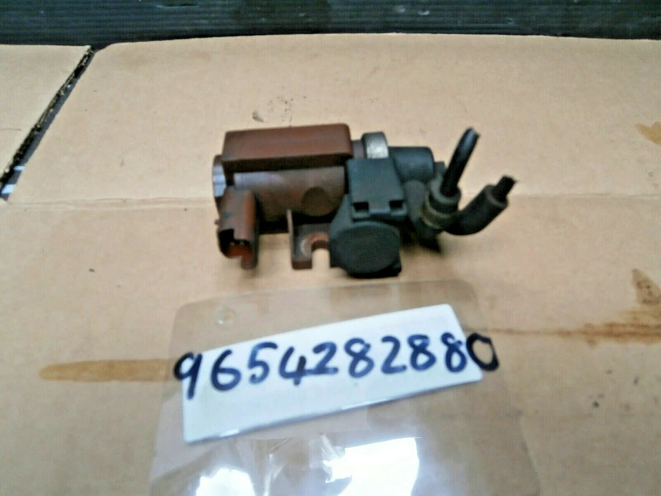 Electroválvula aspiradora aire peugeot 407 mk1 2004-2008 mk1 2.0 hdi 9654282880 Foto 1 de 1