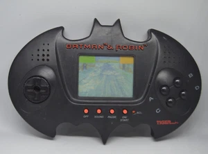 Batman & Robin Handheld Tiger Electronics Video Game 1997 Tested Working - Picture 1 of 8