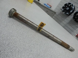 SUZUKI MOTORCYCLE 1977-1979 GS750 REAR WHEEL AXLE 64711-37000 - Picture 1 of 2