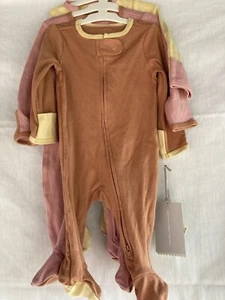 3 Piece 0-3 M Footie PJs, Cloud Island 3 Different Colors #4 Christmas - Picture 1 of 3