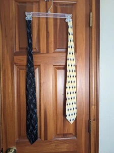 DANIEL HECHTER & ROBERT STEWART-Men 100% Silk Tie-Navy/Blue Design & Yellow/Blue - Picture 1 of 8