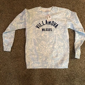 NUEVO CON ETIQUETAS Villanova Wildcats Nova Nation Sudadera Azul Tie Die Cuello Redondo Para Hombres Pequeña - Imagen 1 de 8