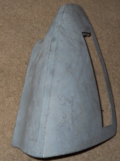 Extensión de cuarto trasero derecho Pontiac Grand Prix 1974-77 NOS Foto 1 de 1