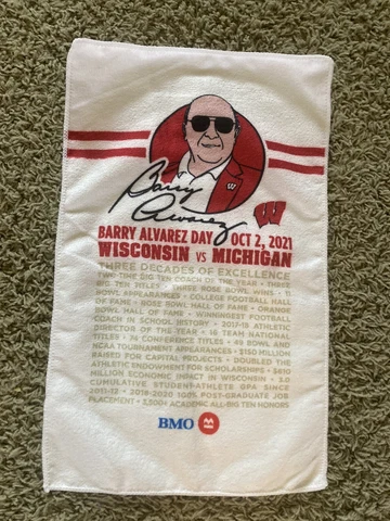 BARRY ALVAREZ DAY WISCONSIN FOOTBALL TOWEL TRIBUTE 10/02/21 CAMP RANDALL SGA Cover