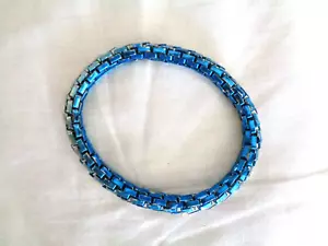 Bracciale in metallo legato blu e argento (#6277). - Foto 1 di 5