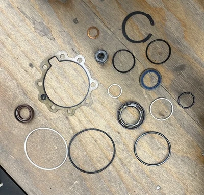 Kit de sellado de engranaje de dirección 1404602901 Mercedes Benz 300SD S500 S320 (faltan piezas) Foto 1 de 2