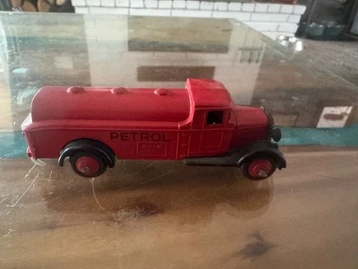 De colección Dinky Toys Meccano 4" 25d Rojo Gasolina Gasolina Gasolina Excelente Estado Foto 1 de 4