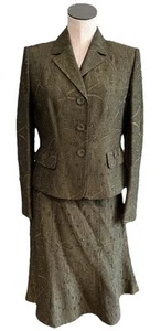 NIPON BOUTIQUE Women's 6 Olive Embroidered Blazer & Trumpet Skirt Suit #S - Picture 1 of 9