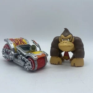 Super Mario World Figures Donkey Kong Two Piece Mixed Lot - Picture 1 of 5