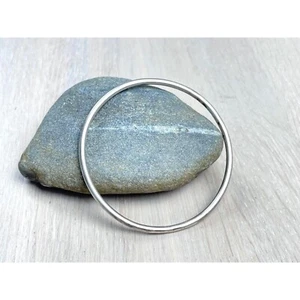 Brazalete redondo vintage de plata de ley maciza 925 minimalista... - Imagen 1 de 4