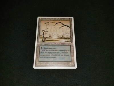 MTG 1x 4th Edition LP German FWB MISPRINT Drudge Skeletons / Swamp (art) - Image 1 of 2