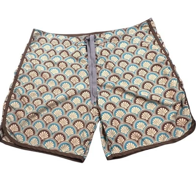 Reyn Spooner Board Shorts Size 40 Seashell Shell Hawaiian - Image 1 of 4