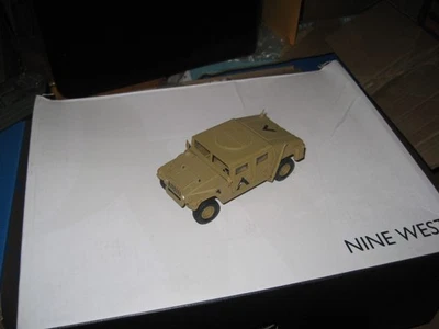 Diecast Desert Storm Humvee in 1:43 Scale by Victoria - Image 1 of 4