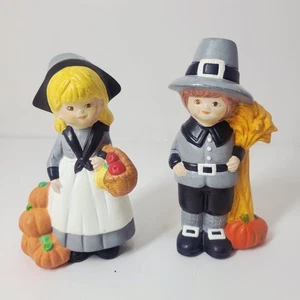 Vintage Ceramic Holland Mold Thanksgiving Pilgrims, Signed By Artist - Picture 1 of 7