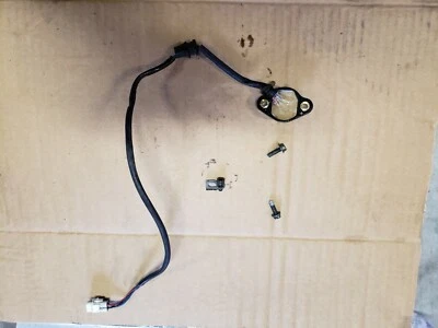 Suzuki SV1000s 2003 sensor de transmisión seguridad neutra  Foto 1 de 4