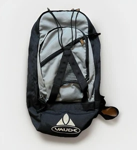 Vaude Splash Bag 2 Hiking Backpack Black And Gray Chest Strap Back Plate Pockets - Picture 1 of 9