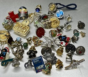 Mixed Lot 30+ Vintage Modern Brooch Pin Rhinestone Made With Swarovski Tie Tacks - Picture 1 of 4